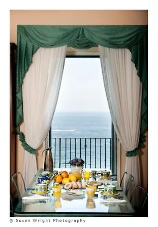 Couette-café La Scogliera
